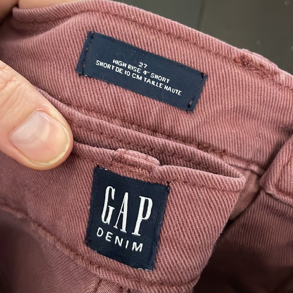 GAP rose denim cutoff shorts - Picture 2 of 3